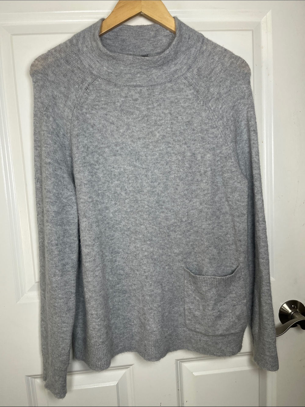 Halogen Front Pocket Sweater merino wool blend super soft large